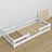 Letto basso in legno bianco – vista diagonale, camera da letto