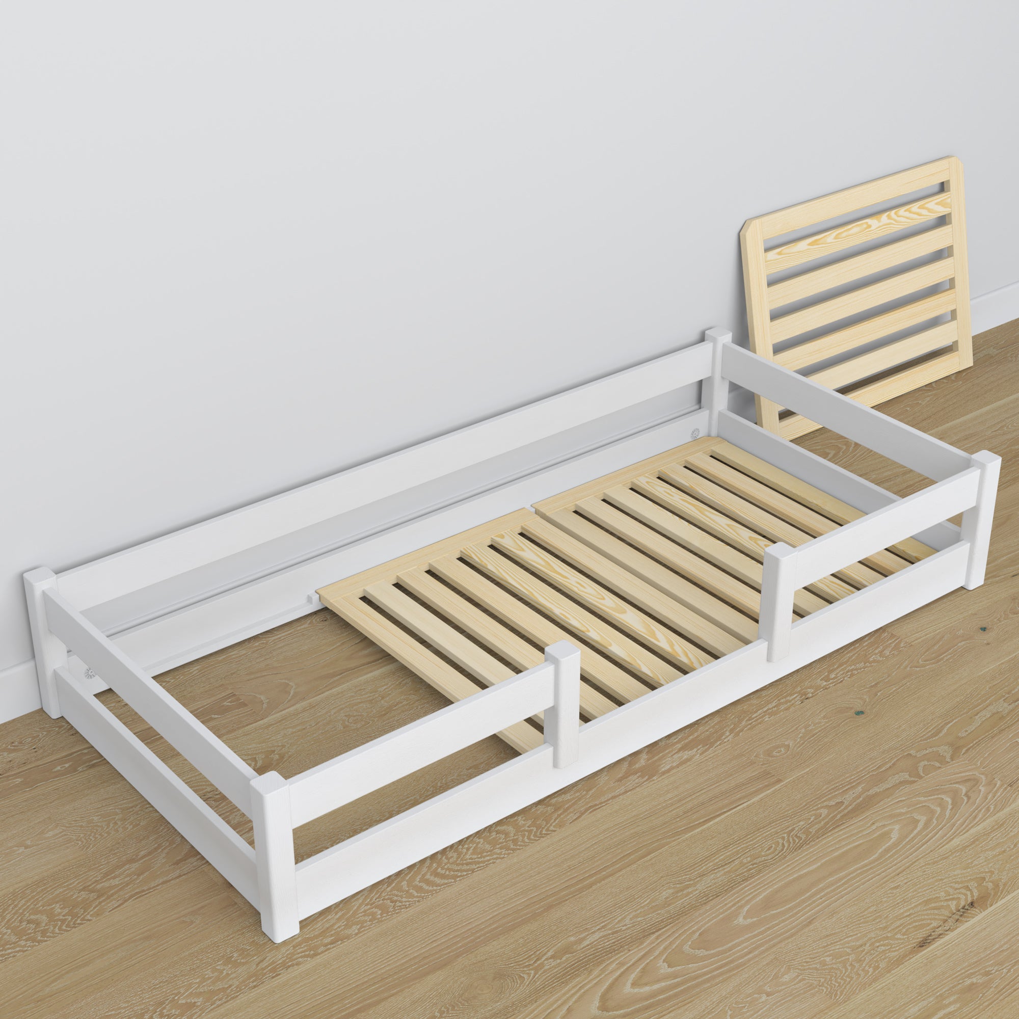 Letto basso in legno bianco – vista diagonale, camera da letto