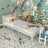 Letto grigio in nella cameretta dei bambini – allestimento scandinava, in legno