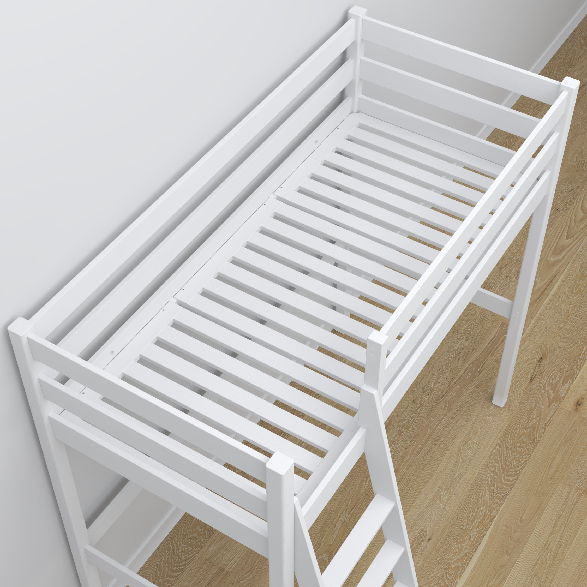 Letto a soppalco bianco in legno – vista dall'alto su camera da letto, Nizio
