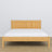 Letto matrimoniale in legno pino naturale – vista laterale, proporzioni e volume del mobile del mobile, camera da letto