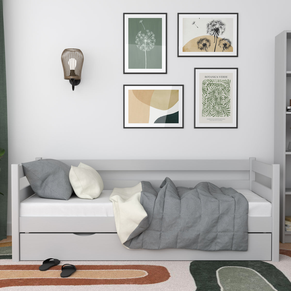 Łóżko sofa popielaty – boczna bariera drewniane, widok boczny, Nizio