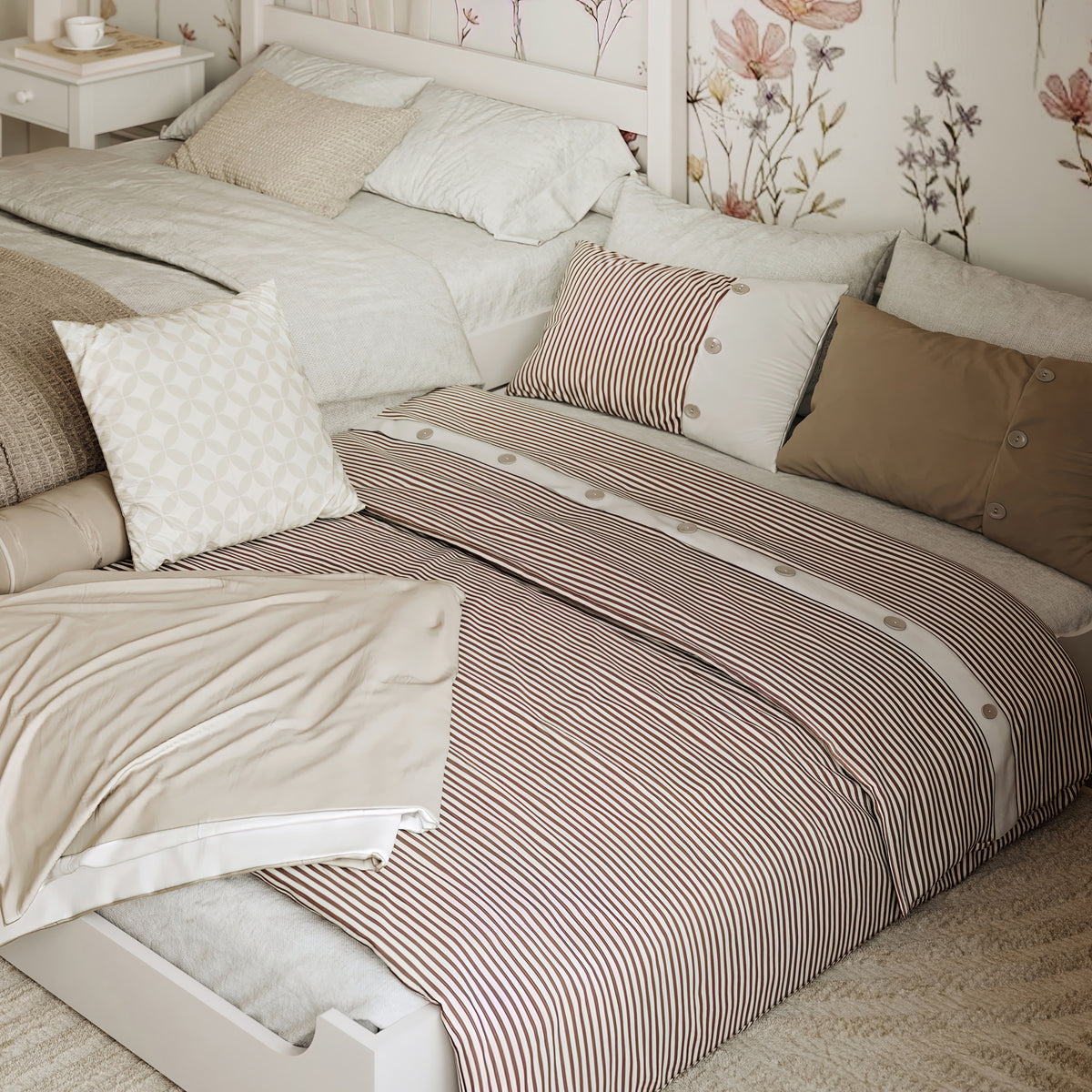 Letto bianco con baldacchino e cassetto – vista laterale, in legno, Nizio